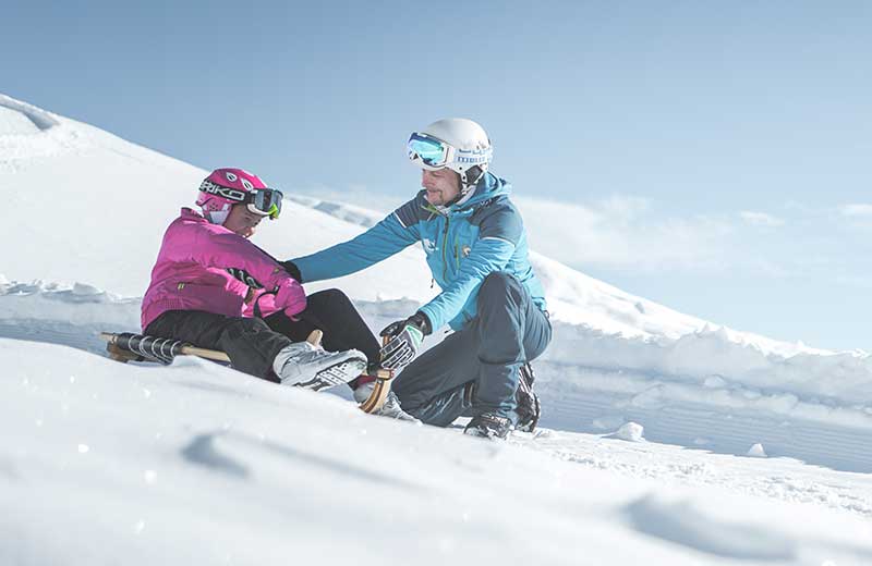 Divertimento in slitta per tutta la famiglia